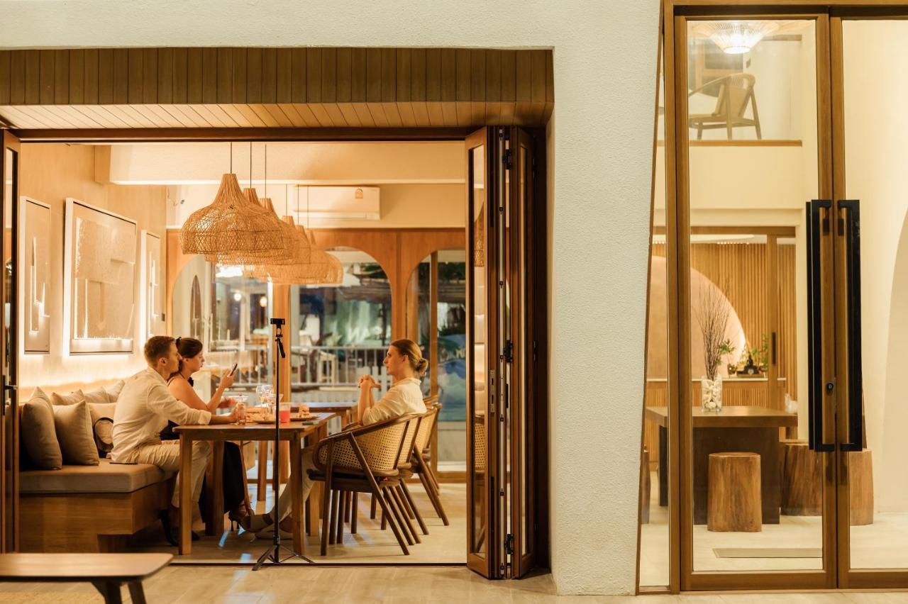 Tasana Bar And Luxury Resort Koh Larn Extérieur photo