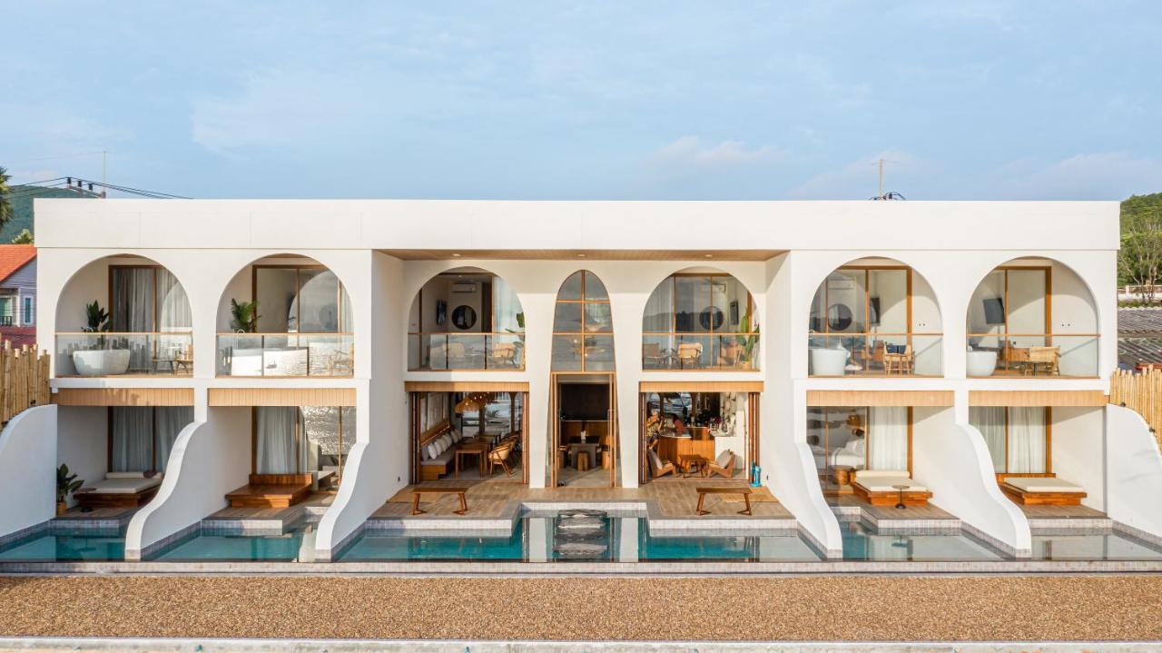 Tasana Bar And Luxury Resort Koh Larn Extérieur photo