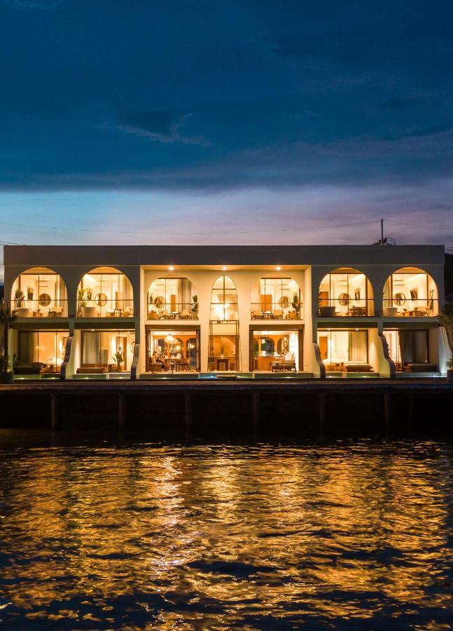 Tasana Bar And Luxury Resort Koh Larn Extérieur photo