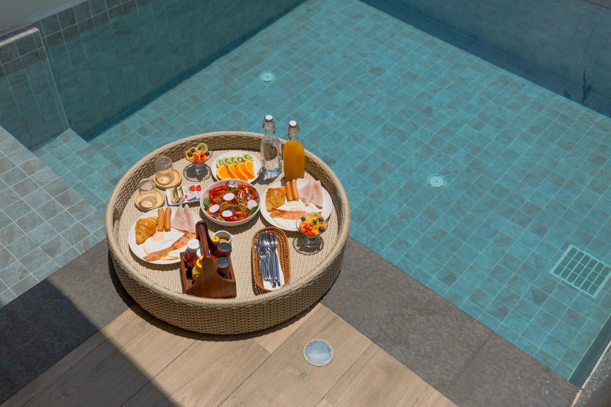 Tasana Bar And Luxury Resort Koh Larn Extérieur photo